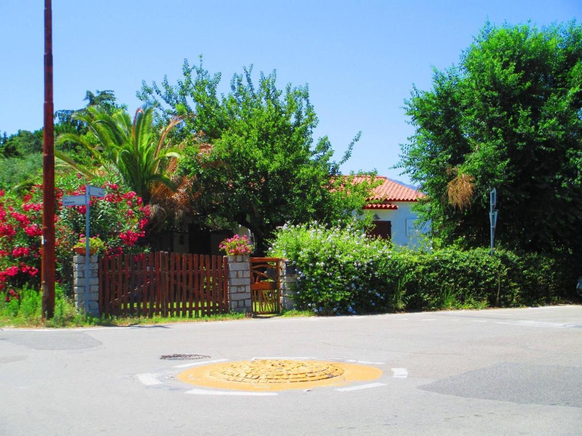 Phocea Bed & Breakfast Сан Теодоро Екстериор снимка