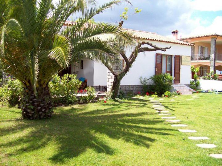 Phocea Bed & Breakfast Сан Теодоро Екстериор снимка